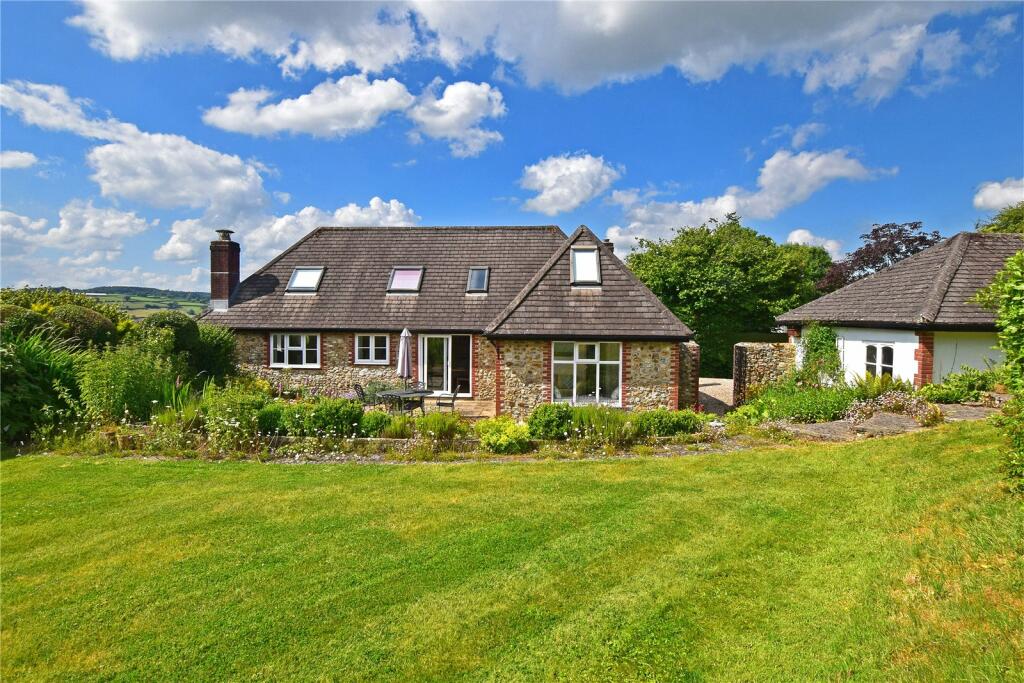 3 bedroom detached house for sale in Musbury, Axminster, Devon, EX13