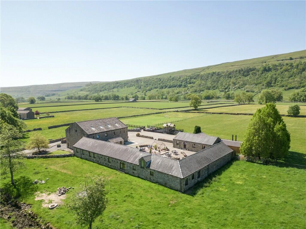 Additional property image - Stonelands Farmyard Cottages and Dubb Croft Barn, Litton, Near Skipton, North Yorkshire, BD23