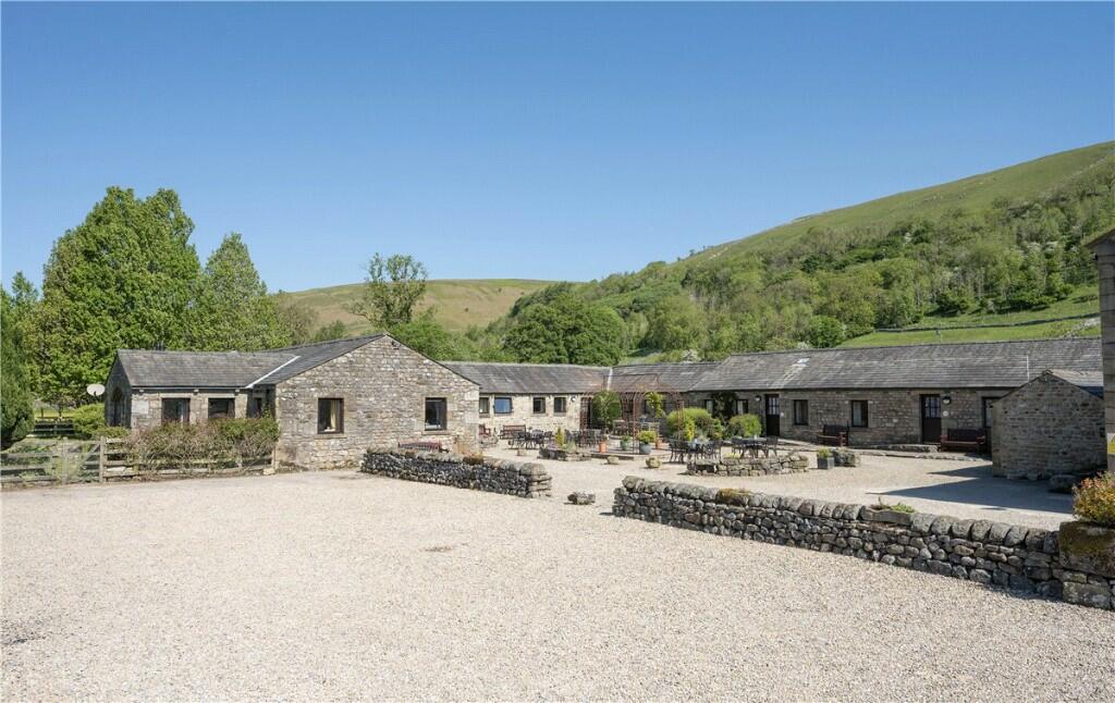 Additional property image - Stonelands Farmyard Cottages and Dubb Croft Barn, Litton, Near Skipton, North Yorkshire, BD23