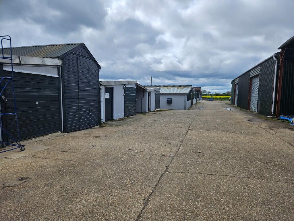 Additional property image - Redbourn Road, Hertfordshire, AL3