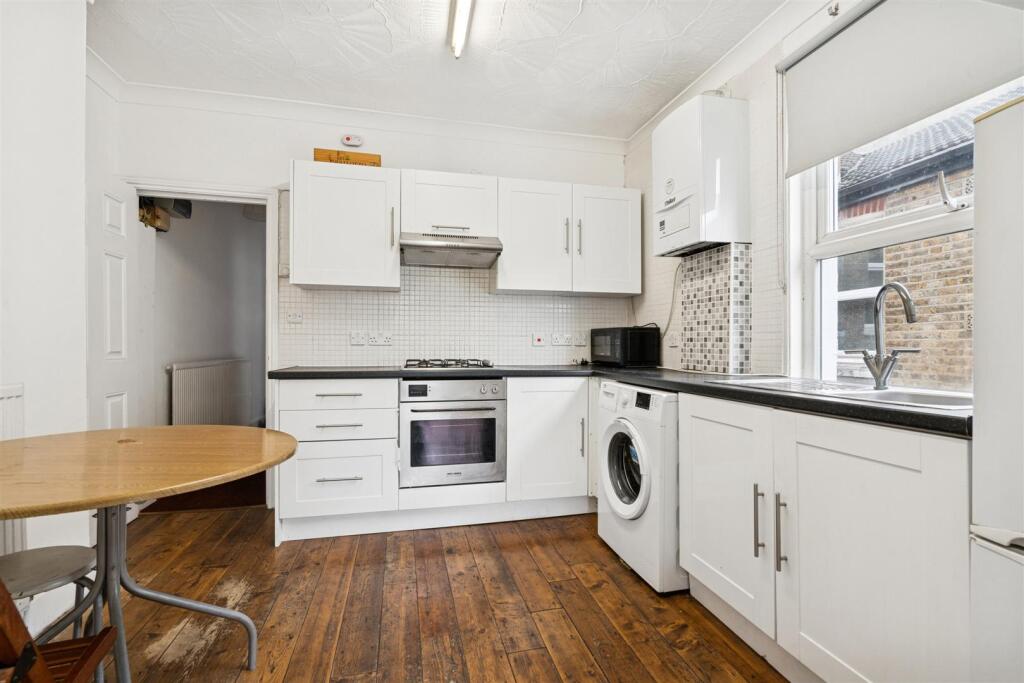 Main image of property: Glasford Street, London