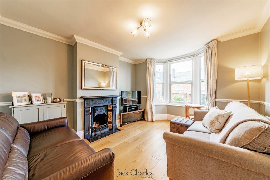 2 bedroom semidetached house for sale in Judd Road, Tonbridge, TN9