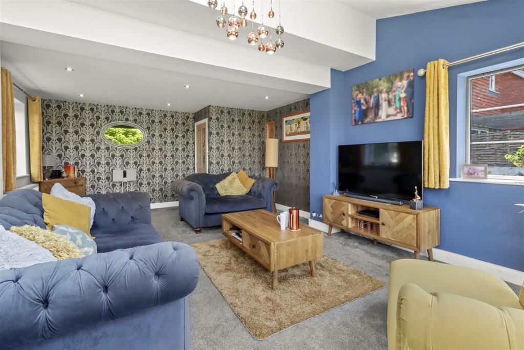 Additional property image - Featherbed Lane, Carters Corner, Hailsham