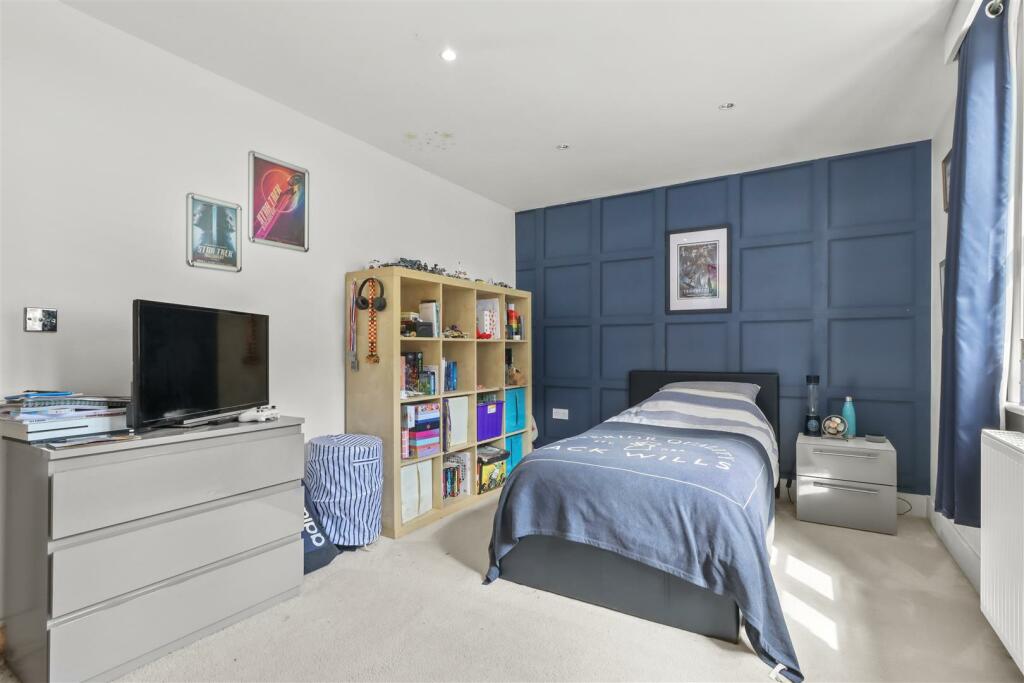 Additional property image - Featherbed Lane, Carters Corner, Hailsham
