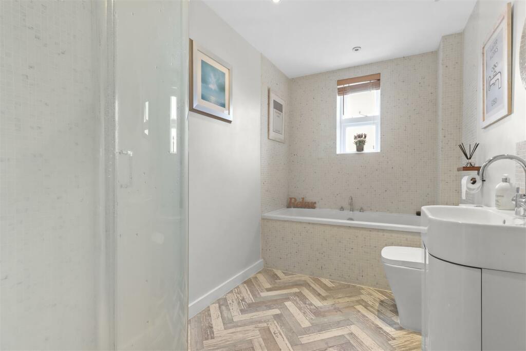 Additional property image - Featherbed Lane, Carters Corner, Hailsham