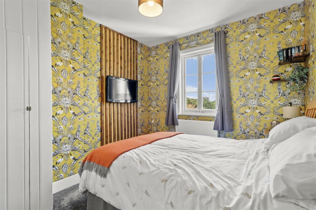 Additional property image - Featherbed Lane, Carters Corner, Hailsham
