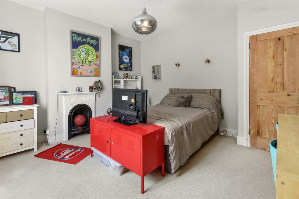 Additional property image - Featherbed Lane, Carters Corner, Hailsham