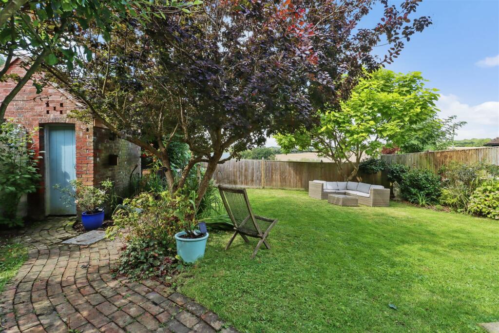 Additional property image - Featherbed Lane, Carters Corner, Hailsham
