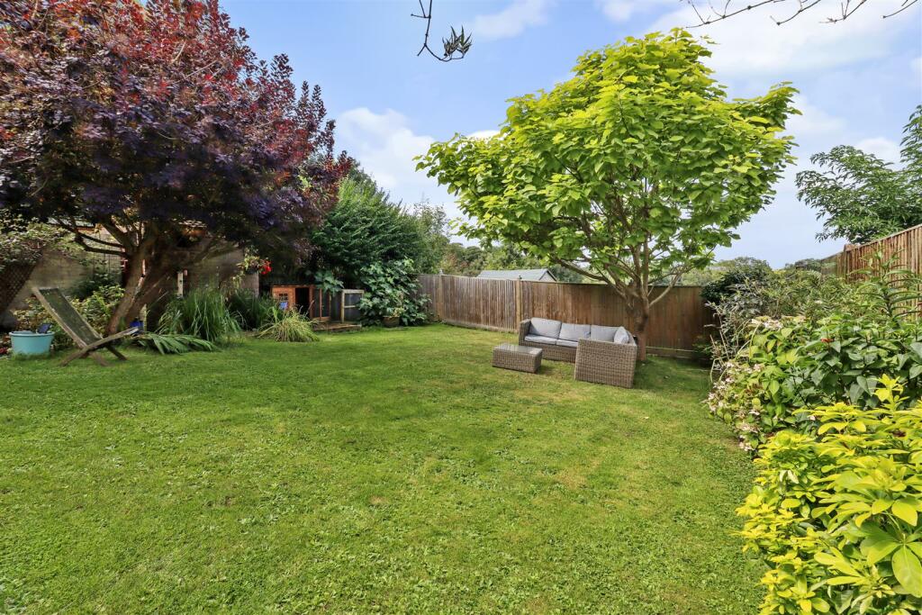 Additional property image - Featherbed Lane, Carters Corner, Hailsham
