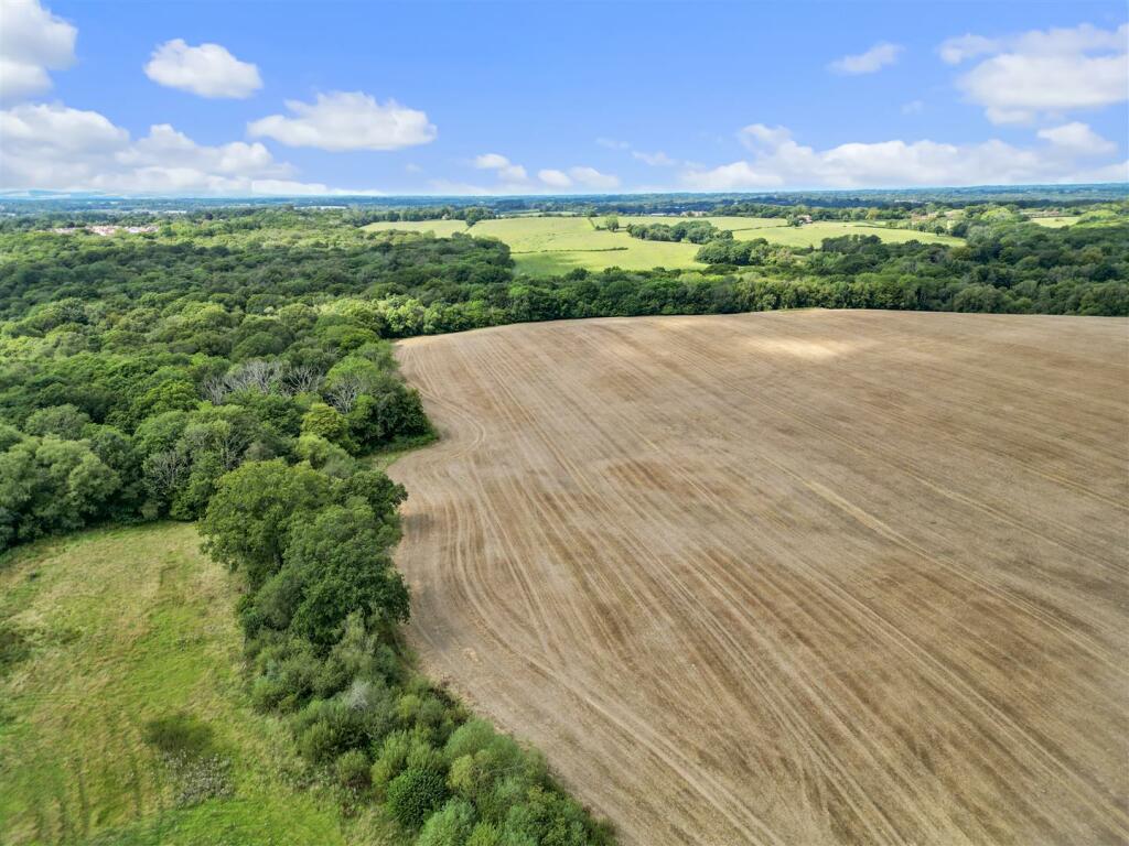 Additional property image - Featherbed Lane, Carters Corner, Hailsham