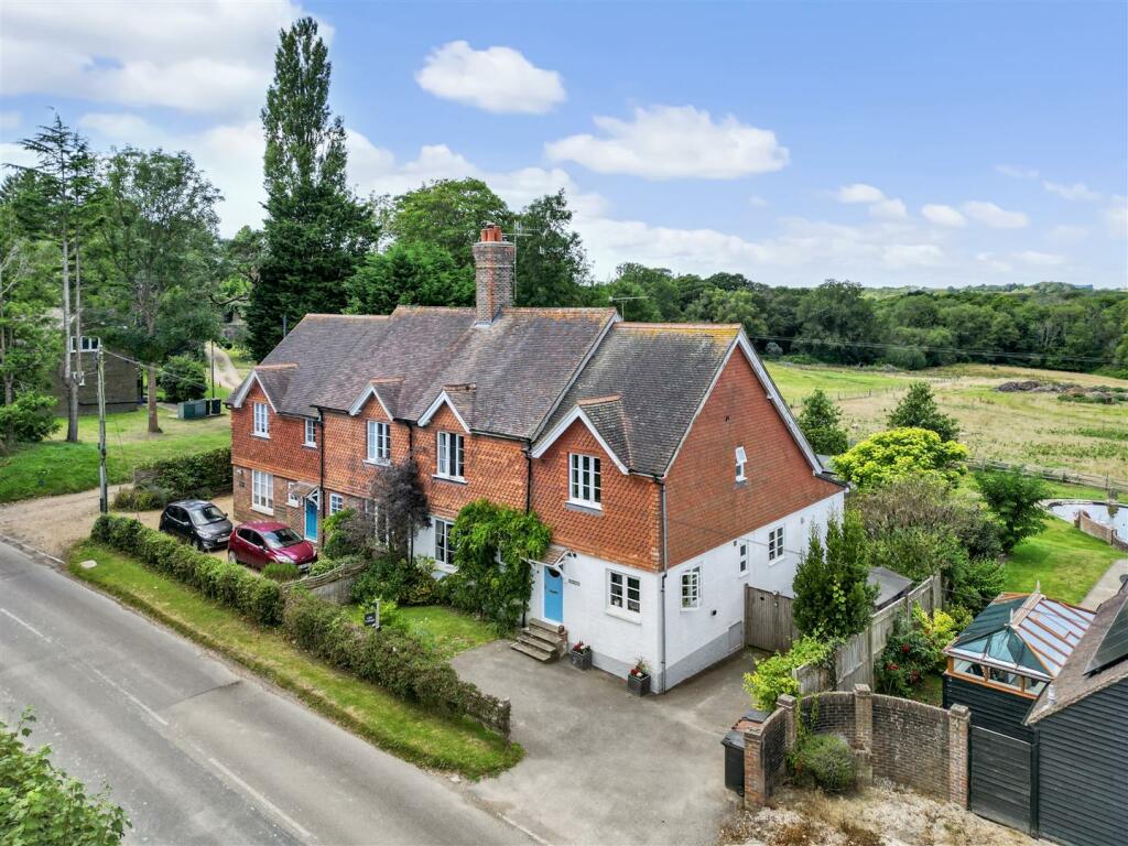 Additional property image - Featherbed Lane, Carters Corner, Hailsham