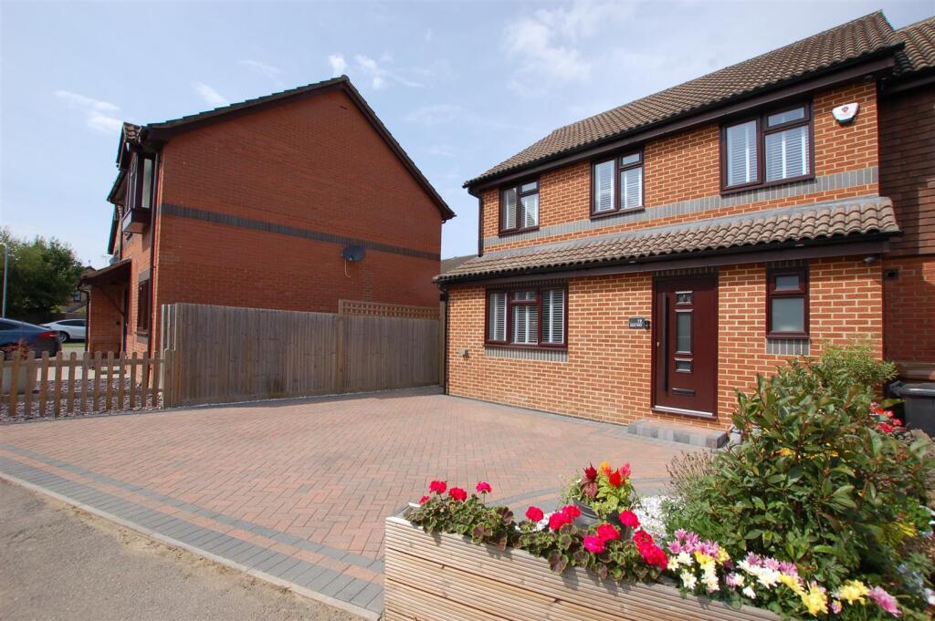 Main image of property: Kiln Way, Paddock Wood, Tonbridge