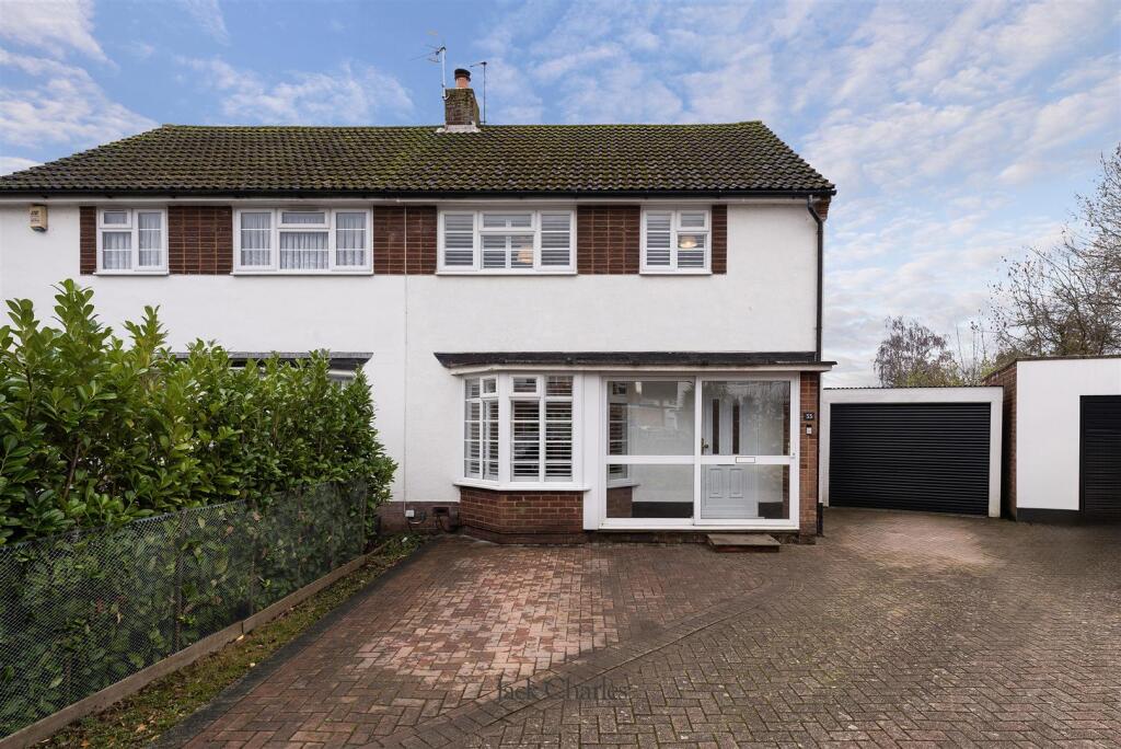 Main image of property: Wealden Close, Hildenborough, Tonbridge