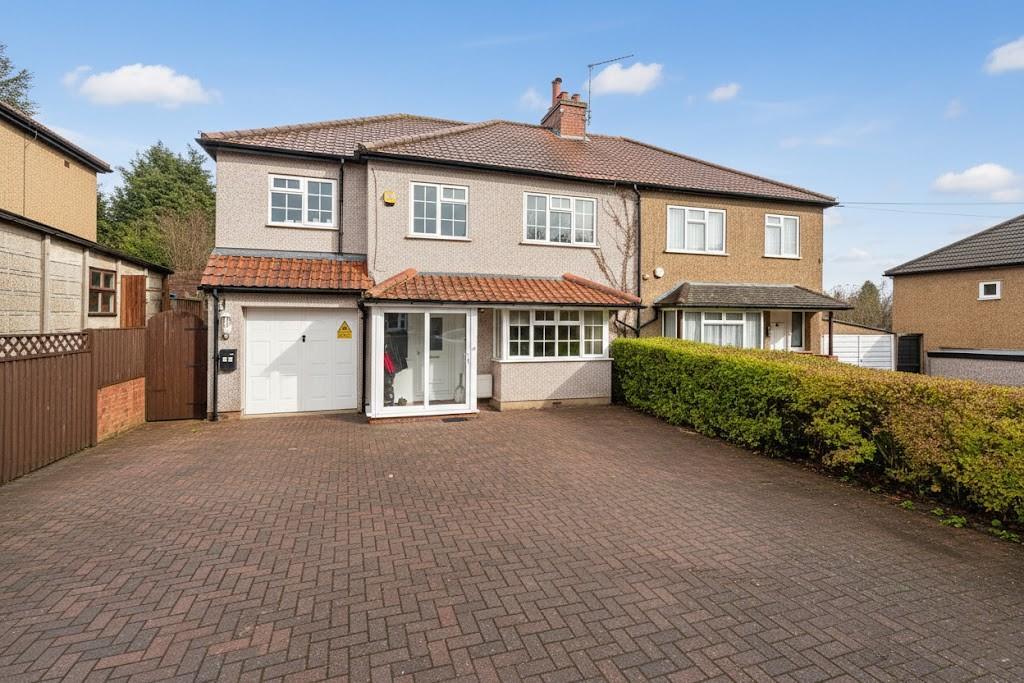 Main image of property: Hillingdon Avenue, Sevenoaks