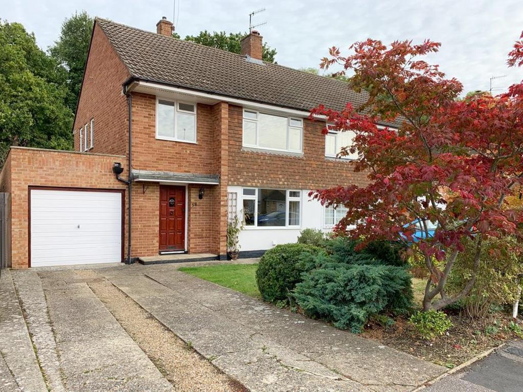 3 bedroom semidetached house for sale in Willow Lea, Tonbridge, TN10