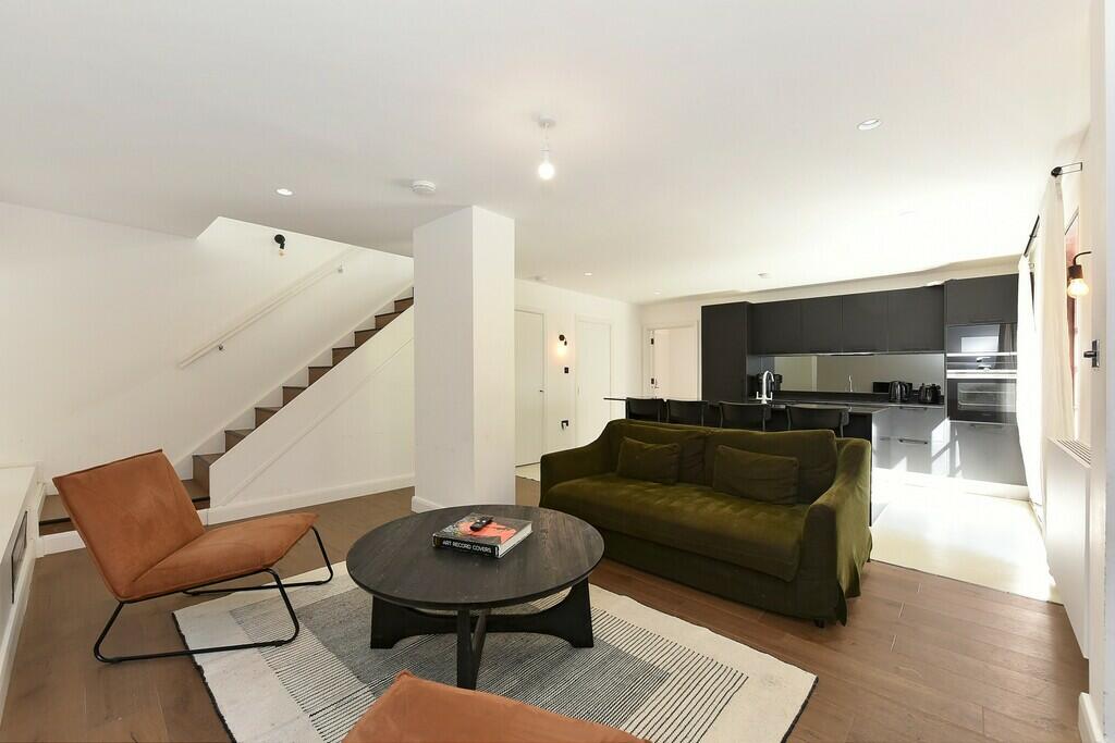 3 bedroom house for rent in Macroom Road , Maida Vale, W9