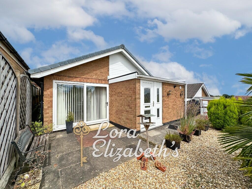 2 bedroom detached bungalow for sale in Parkway, SuttonInAshfield