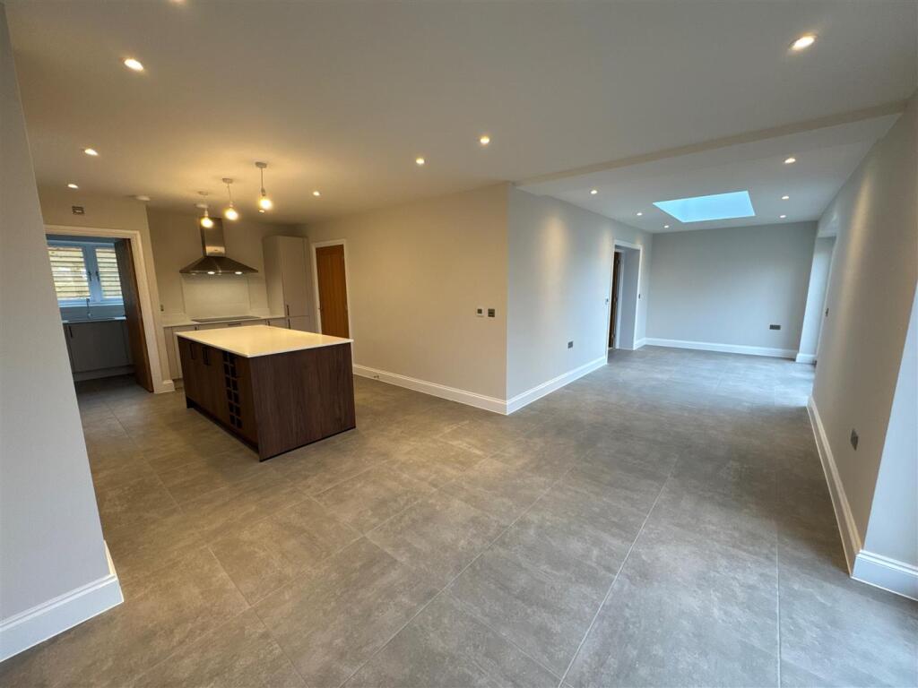 Additional property image - Bishopton Lane, Bishopton, Stratford-Upon-Avon
