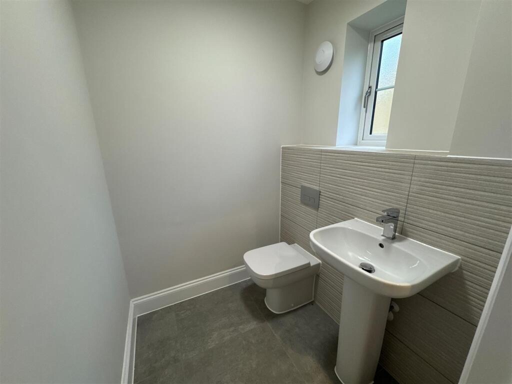 Additional property image - Bishopton Lane, Bishopton, Stratford-Upon-Avon