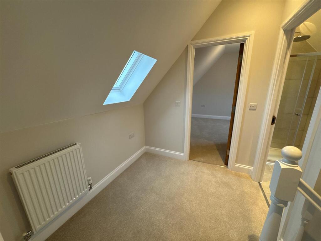 Additional property image - Bishopton Lane, Bishopton, Stratford-Upon-Avon