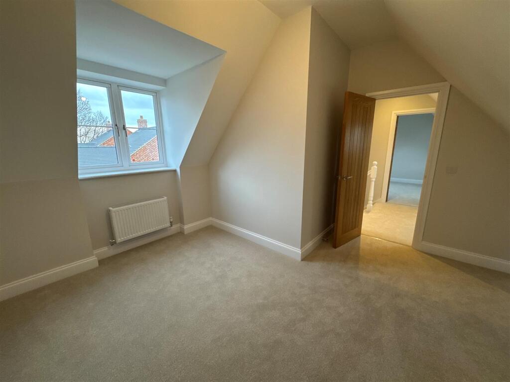 Additional property image - Bishopton Lane, Bishopton, Stratford-Upon-Avon