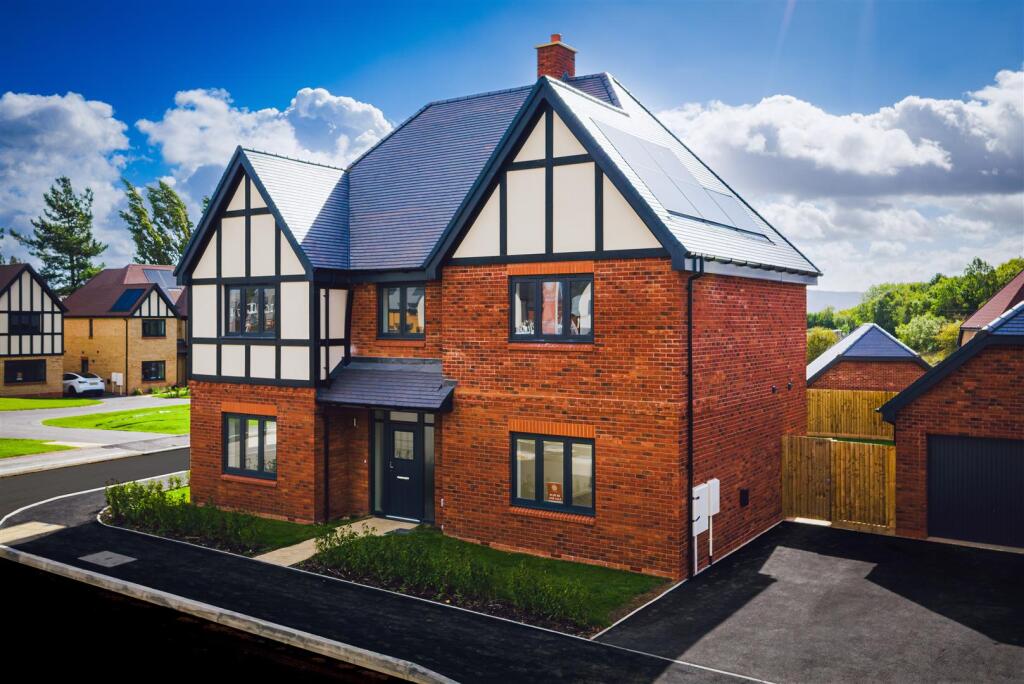 Main image of property: Kingshurst Drive, Badsey, WR11 7ZF