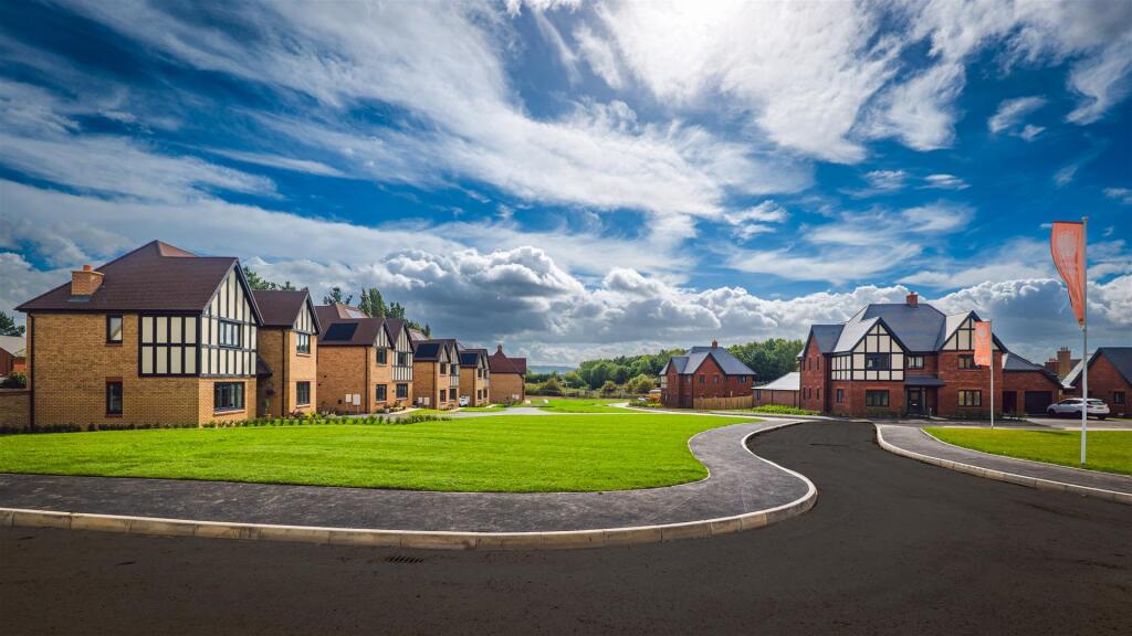 Main image of property: Kingshurst Drive, Badsey, WR11 7ZF