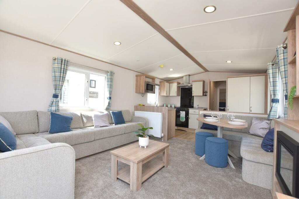 2 bedroom park home for sale in Hythe Road, Dymchurch, Romney Marsh, TN29