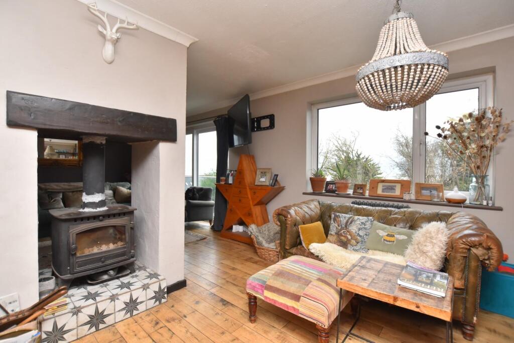 Additional property image - Naildown Close, Hythe