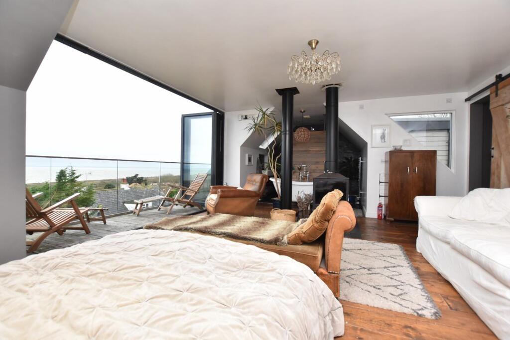 Additional property image - Naildown Close, Hythe