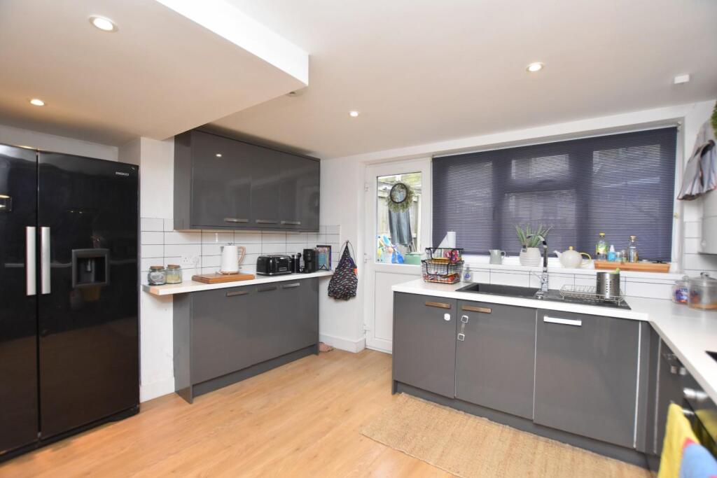 Additional property image - Pavilion Road, Folkestone