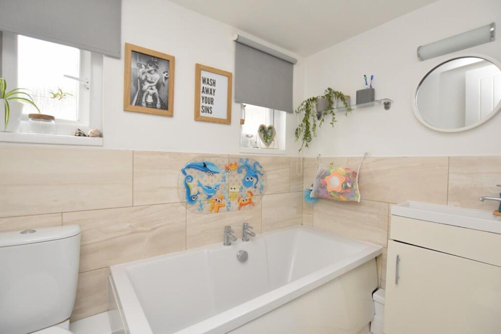 Additional property image - Pavilion Road, Folkestone
