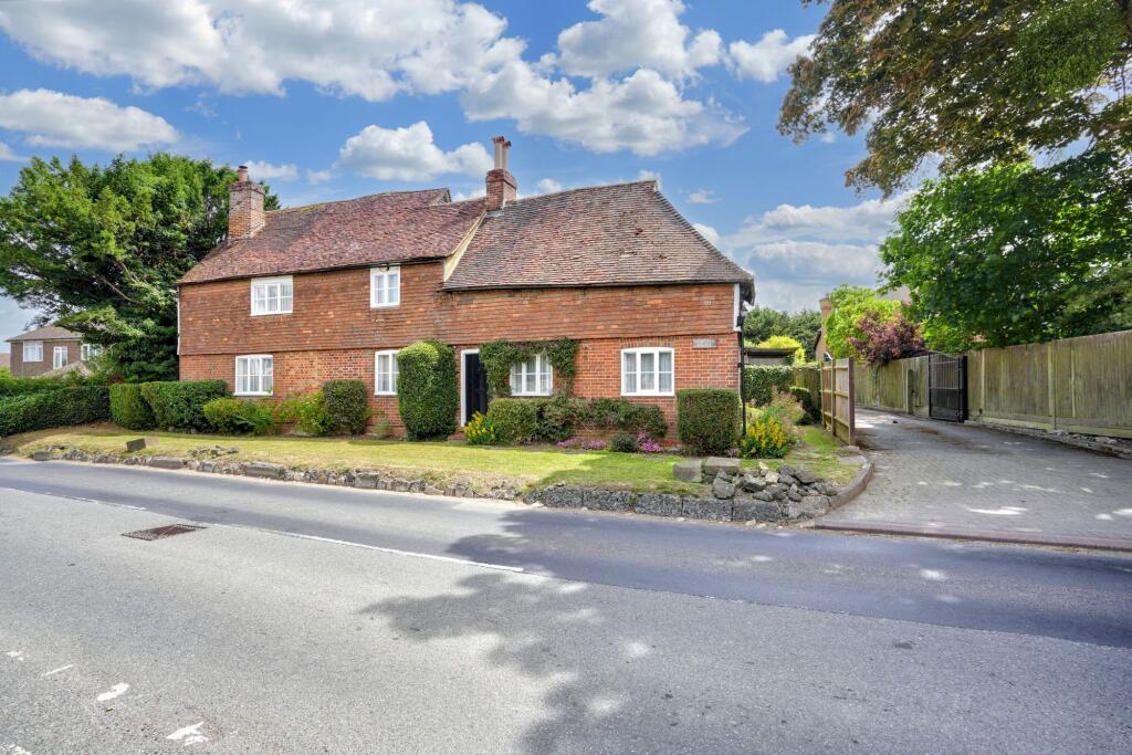 Main image of property: Upper Street, Leeds, ME17