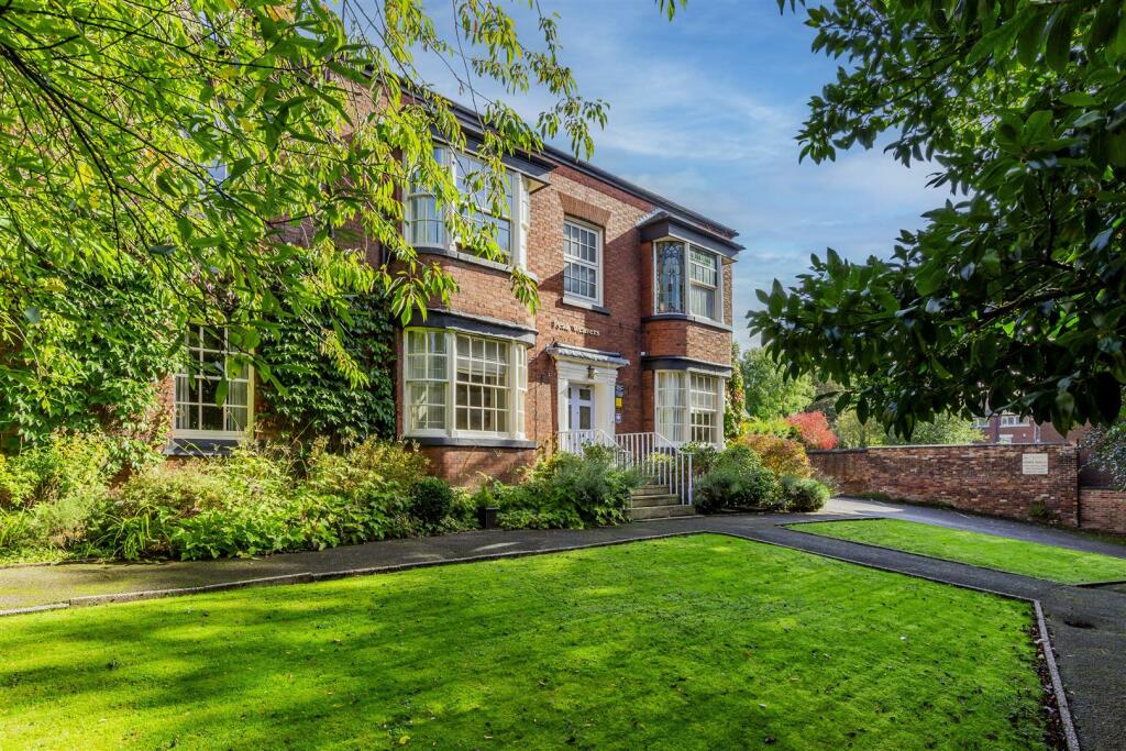 Commercial property for sale in King Street, Leek, Staffordshire, ST13