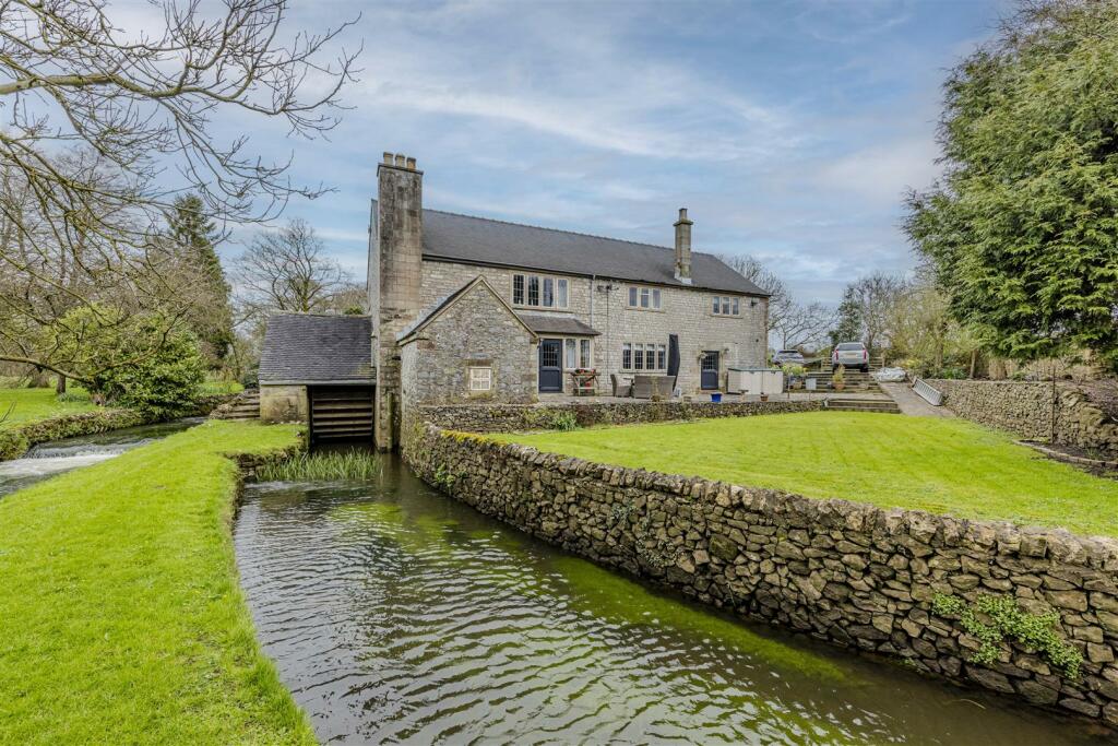 4 bedroom detached house for sale in The Old Mill, Hartington, SK17 0HL