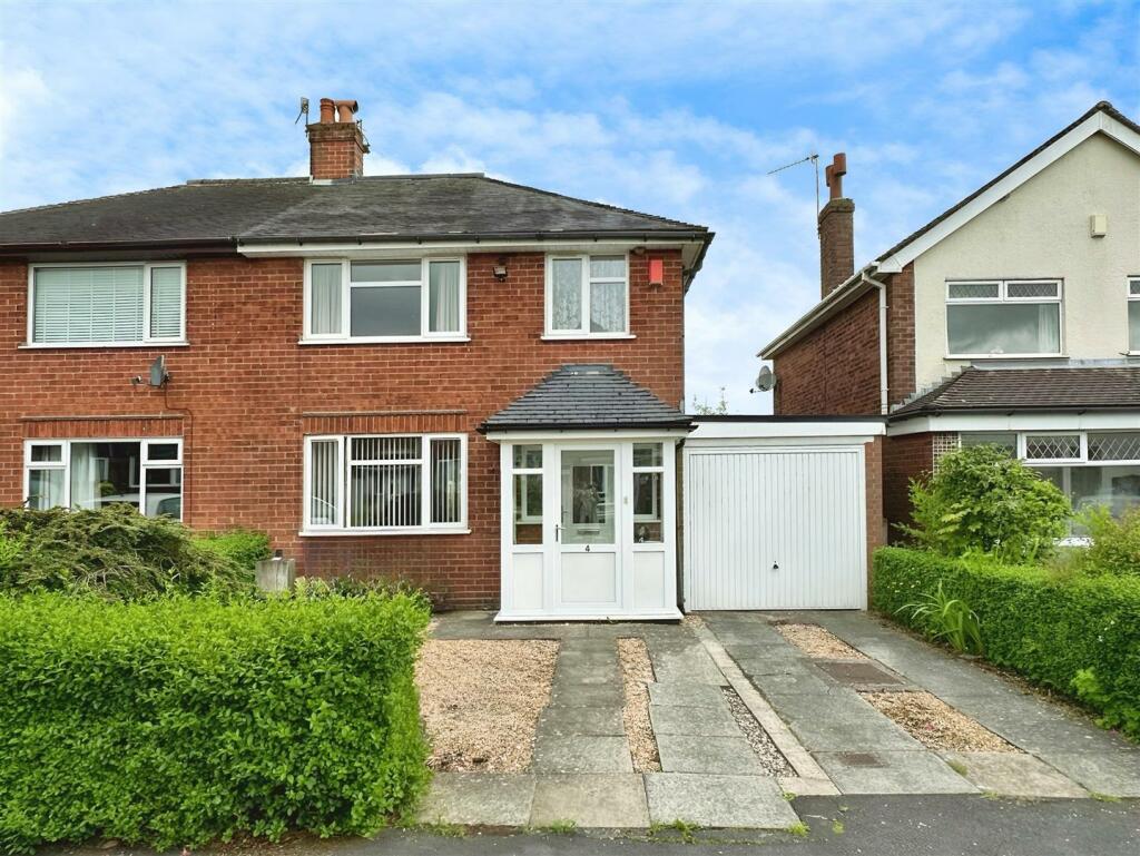 3 bedroom semidetached house for sale in Wilton Avenue, Werrington
