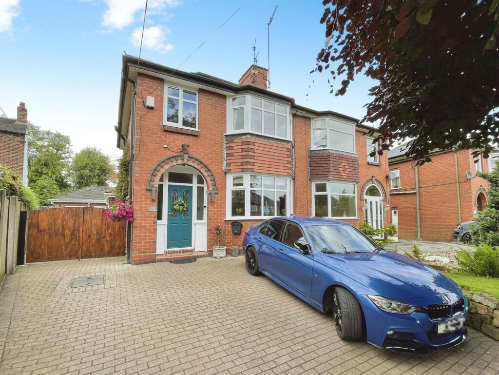 4 bedroom semidetached house for sale in Stallington Road, Blythe