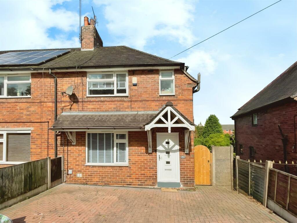 3 bedroom town house for sale in Orme Road, Newcastle, NewcastleUnder