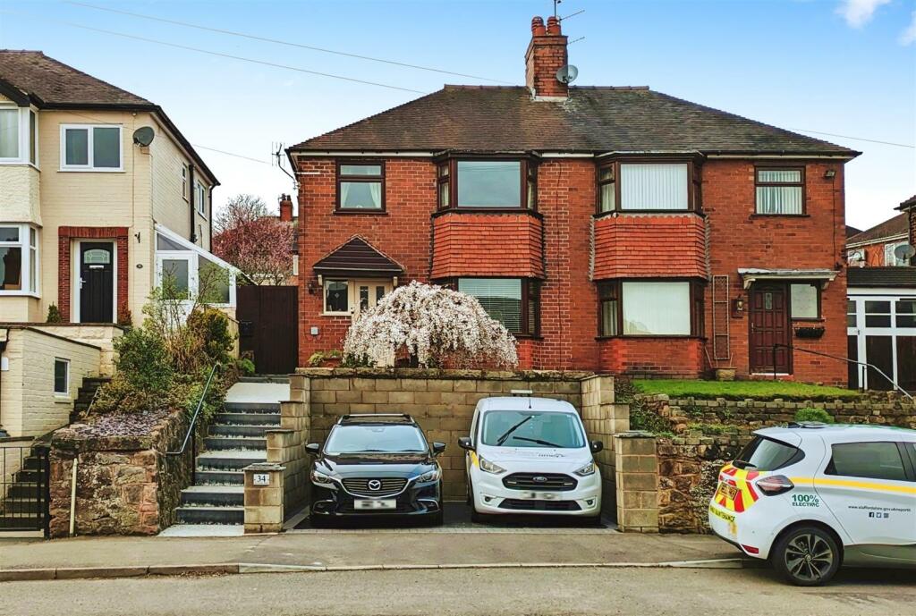 3 bedroom semidetached house for sale in Newcastle Road, Leek