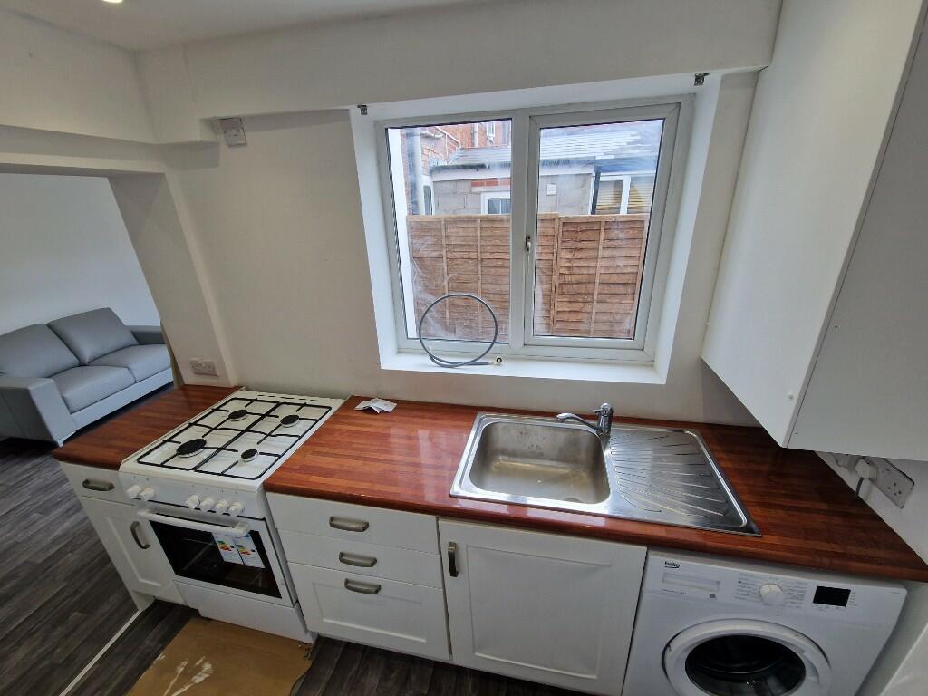 Additional property image - 169 Metchley Lane, Birmingham, B17 0JL