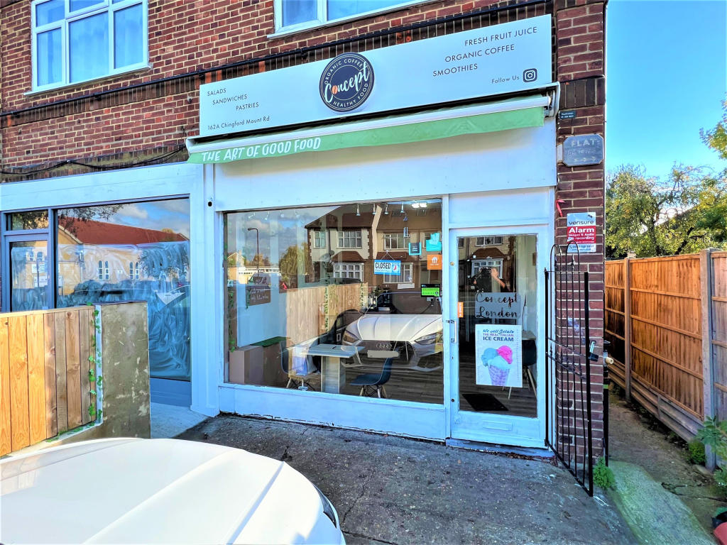 Shop to lease in Chingford Mount Road London E4