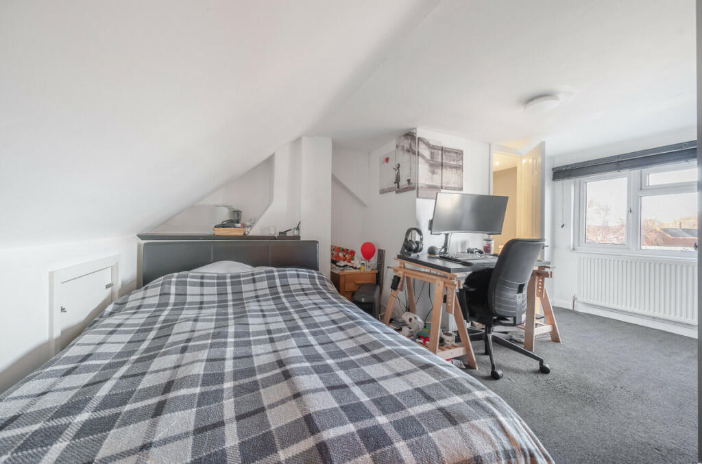 Additional property image - Fen Grove, Sidcup, DA15 8QQ