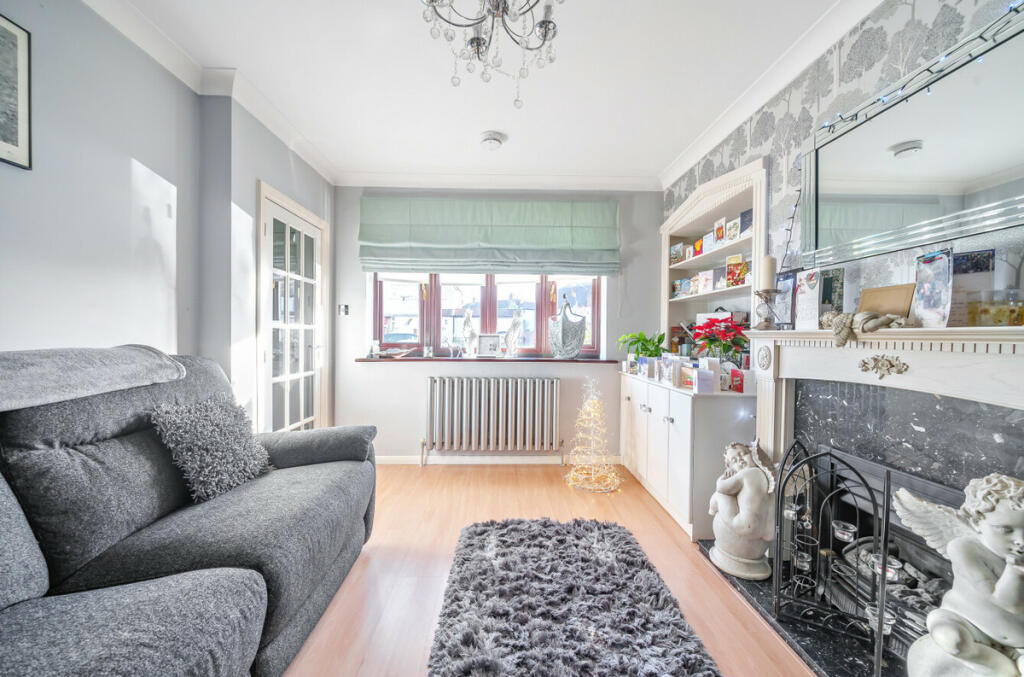 Additional property image - Fen Grove, Sidcup, DA15 8QQ