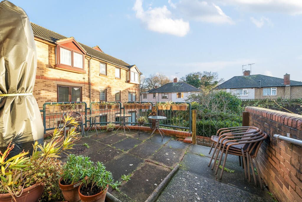 Additional property image - Mayplace Road East, Bexleyheath, DA7 6DJ