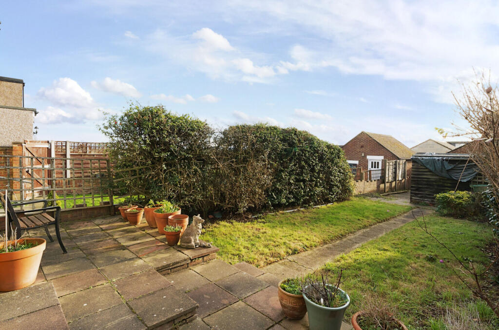 Additional property image - East Rochester Way, Sidcup, DA15 8TF
