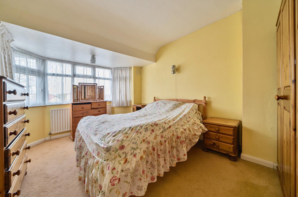 Additional property image - East Rochester Way, Sidcup, DA15 8TF