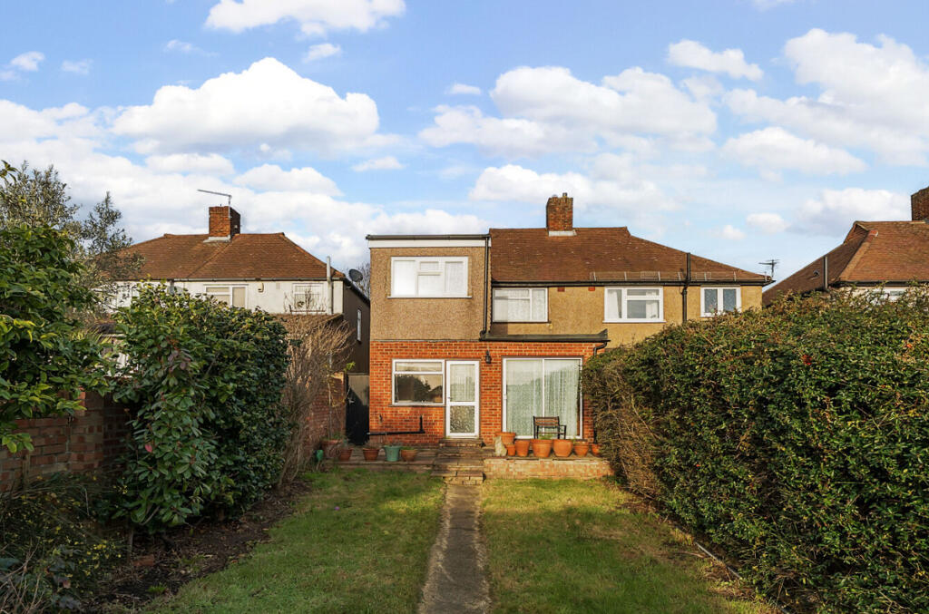 Additional property image - East Rochester Way, Sidcup, DA15 8TF