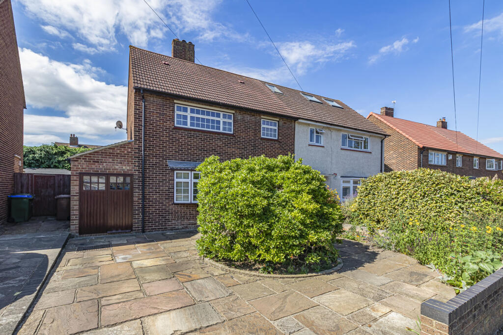 Main image of property: Stansted Crescent, Bexley, DA5 3HZ