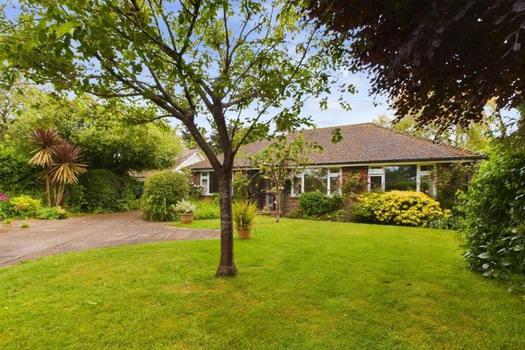 3 bedroom detached bungalow for sale in Alandale Road, Birdham