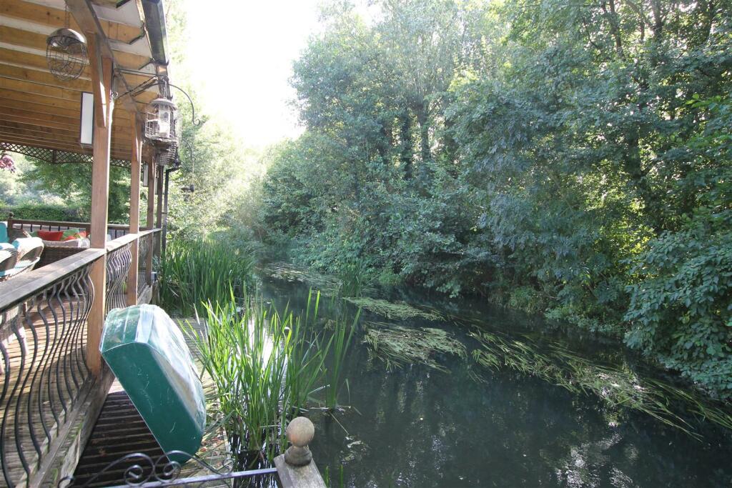 Main image of property: Dutton Lane, Eastleigh